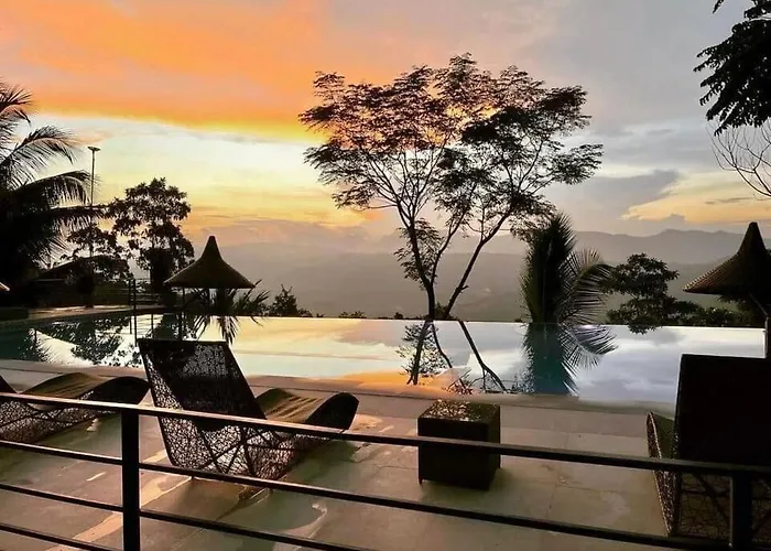 Resort Mabini Sky View *